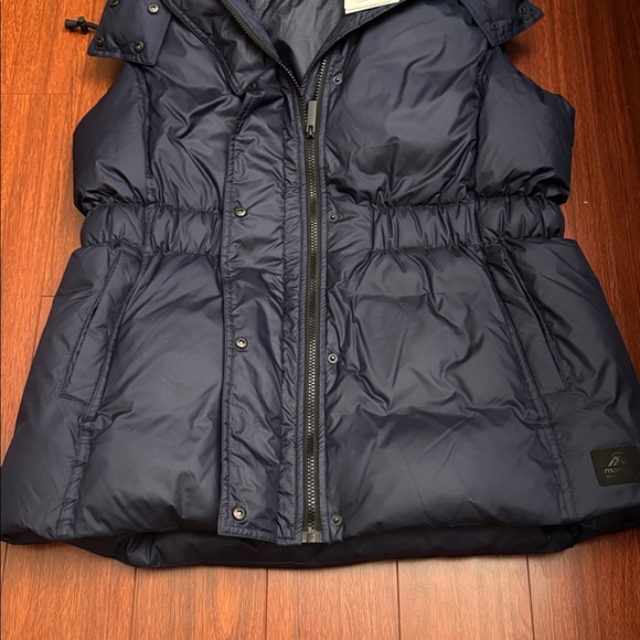 Macpac Navy Blue Hooded Women's Vest - Picture 6 of 15